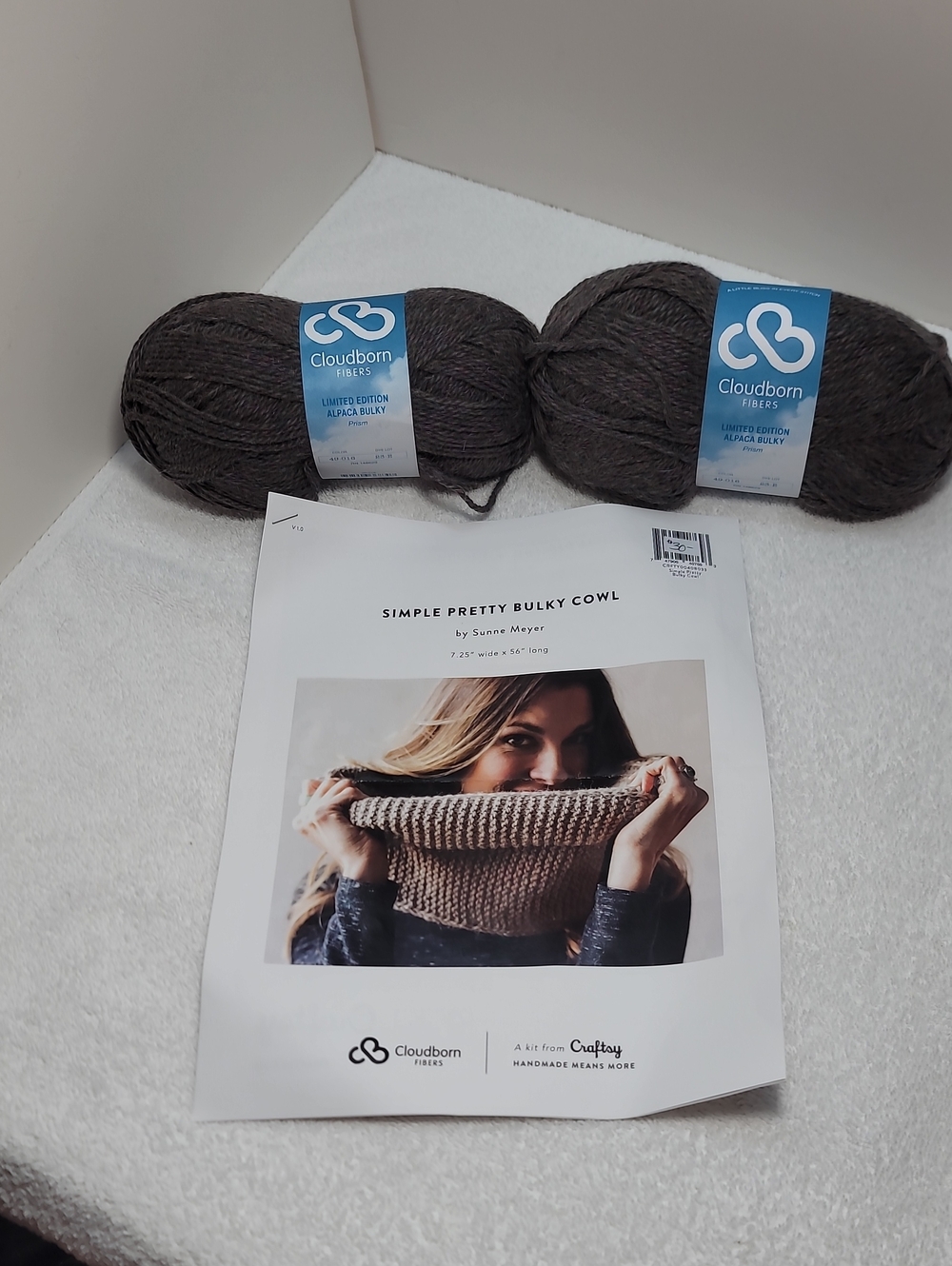 Craftsy Gray/Brown Alpaca Yarn - Simple Pretty Bulky Cowl Knit Kit -NWT - #30